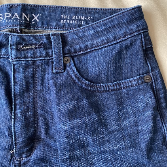 Blue jeans - Picture 3 of 3